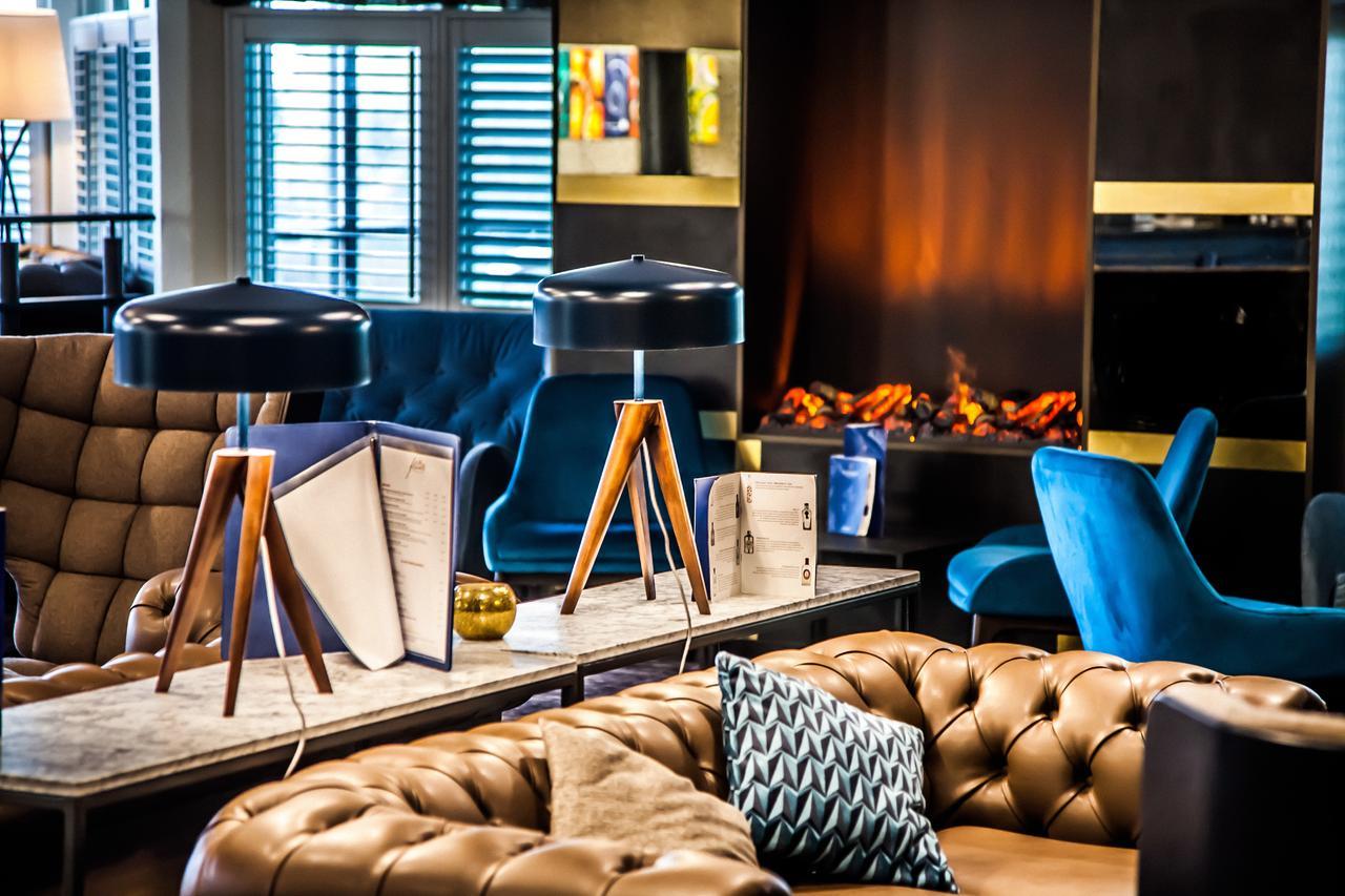 Отель Blunsdon House Hotel, Bw Premier Collection 4*