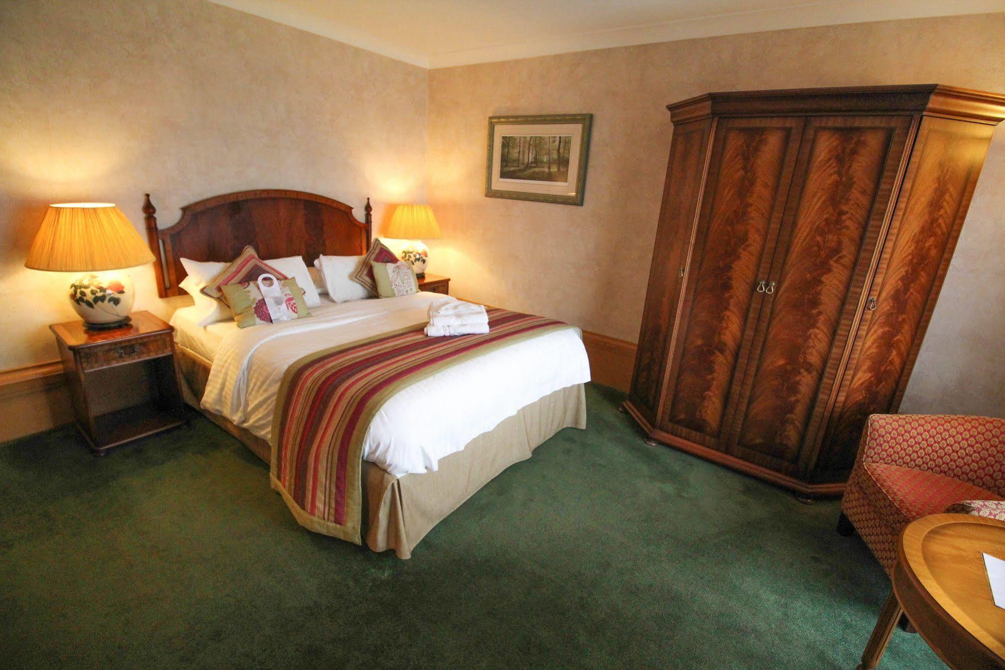 Blunsdon House Hotel, Bw Premier Collection Отель Суиндон